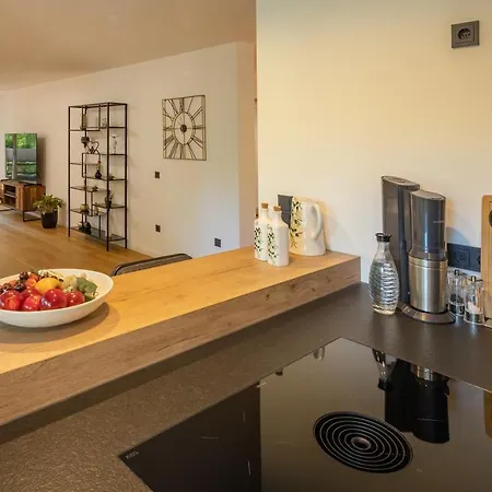 Sweethome - Luxus Pur - Grosse Kueche, 2 Baeder, 2 Terrassen Ottobrunn Eksteriør billede