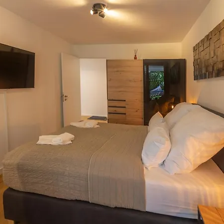 Sweethome - Luxus Pur - Grosse Kueche, 2 Baeder, 2 Terrassen Ottobrunn Eksteriør billede