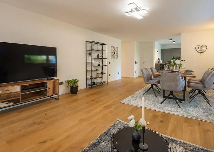 Sweethome - Luxus Pur - Grosse Kueche, 2 Baeder, 2 Terrassen