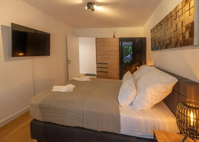 Sweethome - Luxus Pur - Grosse Kueche, 2 Baeder, 2 Terrassen
