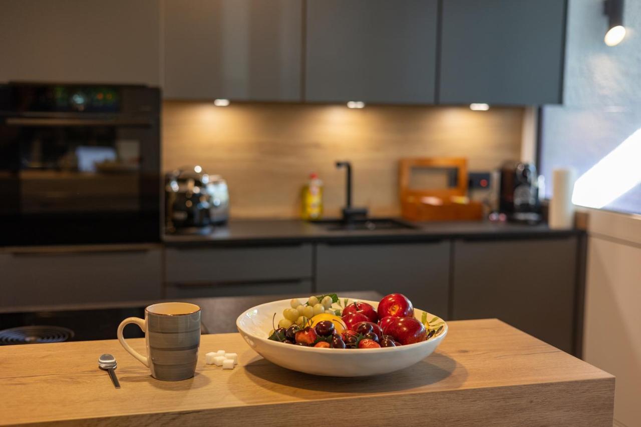 Apartment Sweethome - Luxus Pur - Grosse Kueche, 2 Baeder, 2 Terrassen